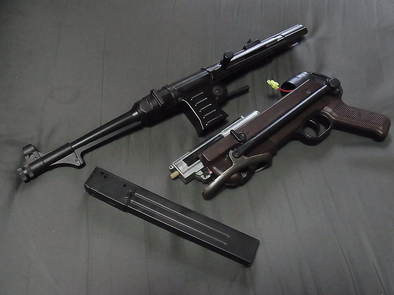 トイガン AGM mp40 AGM MP40 電動ガン ブラウン【WW2 ドイツ軍タイプ レザー