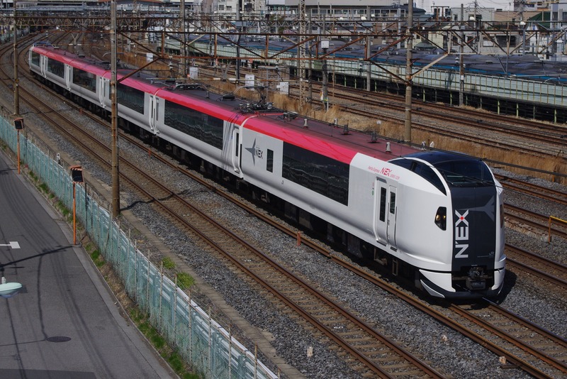 特急成田エクスプレス号 ロロちゃんが撮った飛行機たち