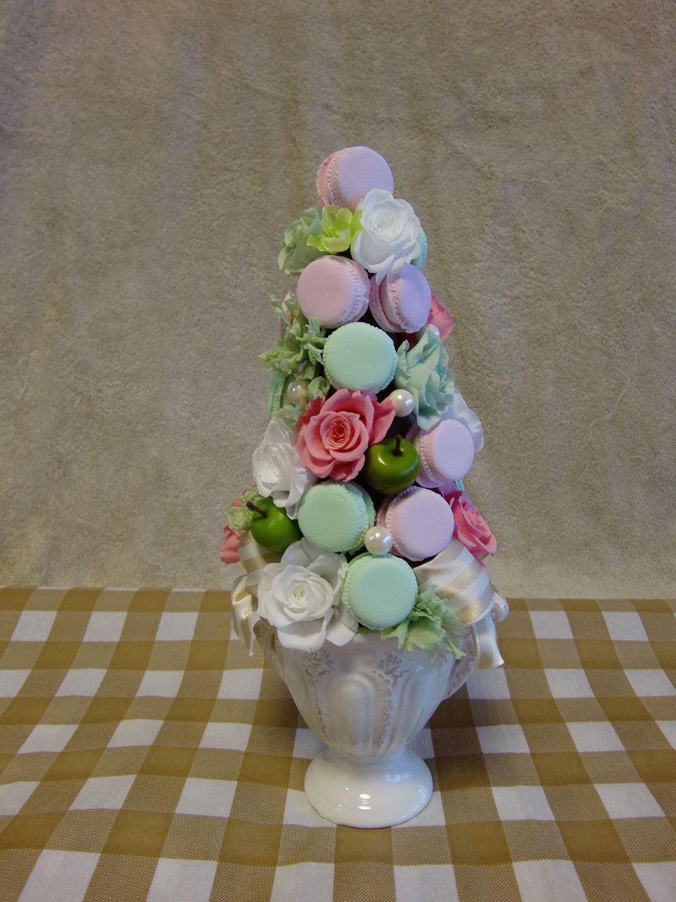粘土で作るマカロンタワー プリマローズ プリザーブドフラワー