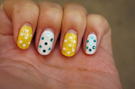 レモンドットネイル Arinnaの爪