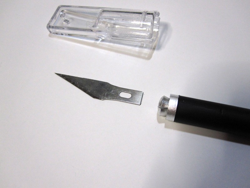 デザインナイフが100円だったよ Prismnium