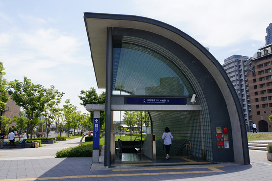 なにわ橋駅1番出口