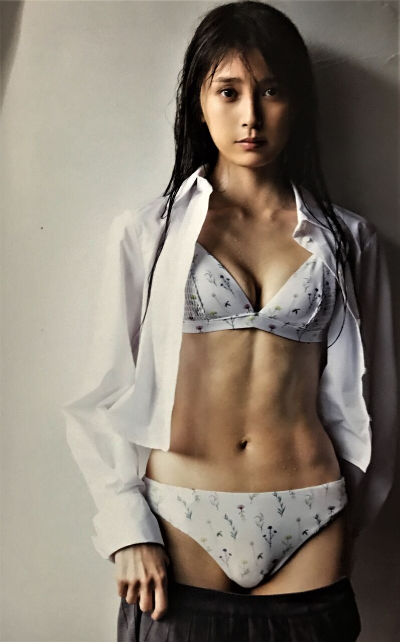 黒宮れい　ぶっかけ黒宮れい 新世代の抜けまくりグラビア女王候補（個人的希望）、小山◯奈画像集 : 新スク＆競泳水着党（完全着衣派閥）のえちえち妄想ツイート（ブログ編）