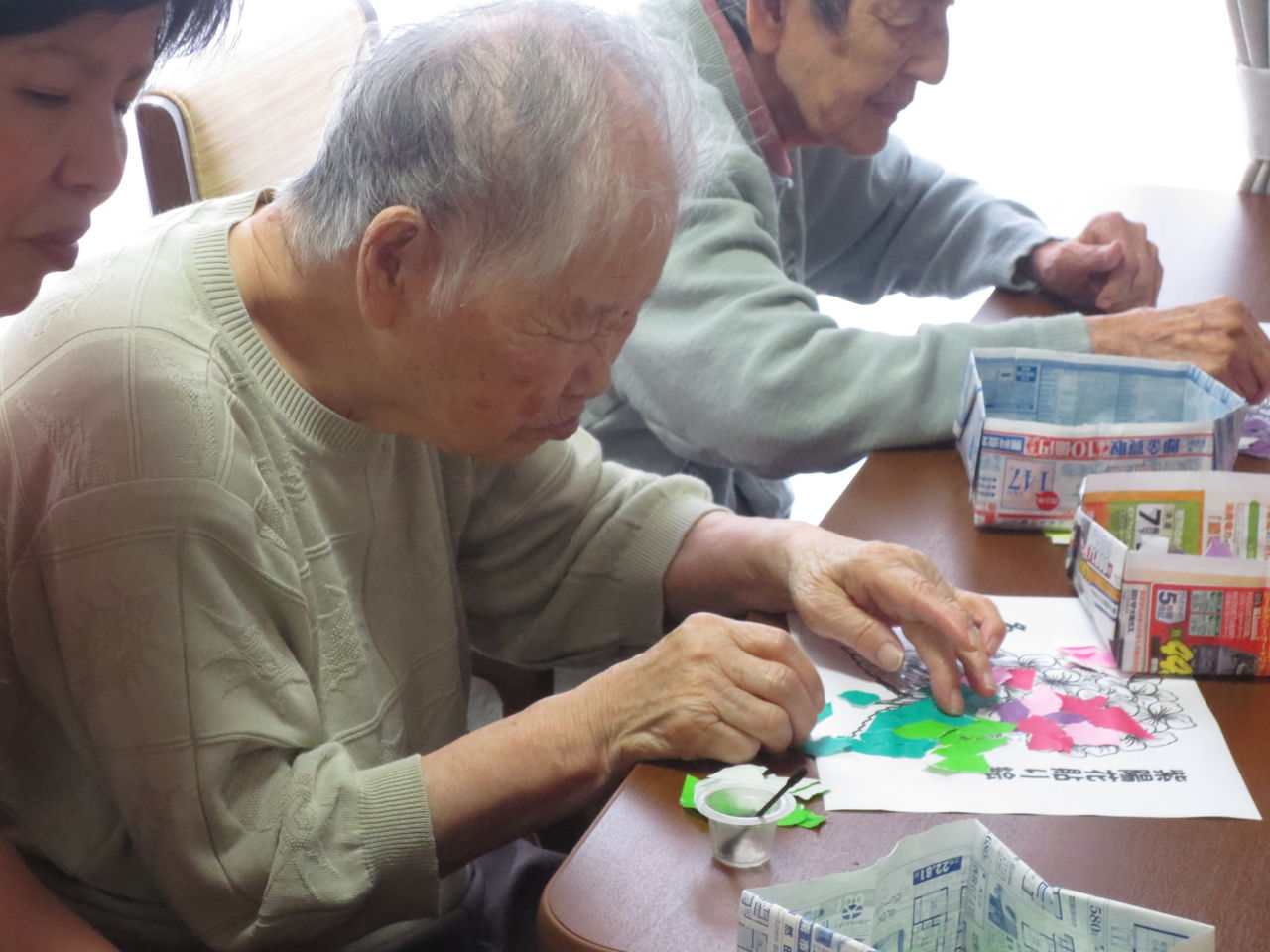 あじさいのちぎり絵作り はっぴーらいふ泉大津のブログ