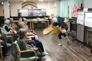 ② (2)