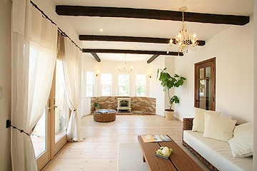 ��ǥ�ϥ����Υ�ӥ󥰣�