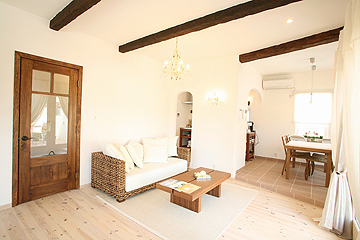 ��ǥ�ϥ����Υ�ӥ󥰣�