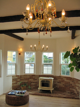 ��ǥ�ϥ����Υ�ӥ󥰣�