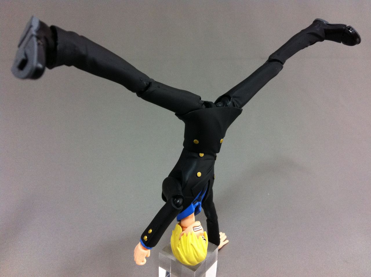 S H Figuarts One Piece サンジ お手ゴロおもちゃ箱 S H Figuarts One Piece サンジ お手ゴロおもちゃ箱