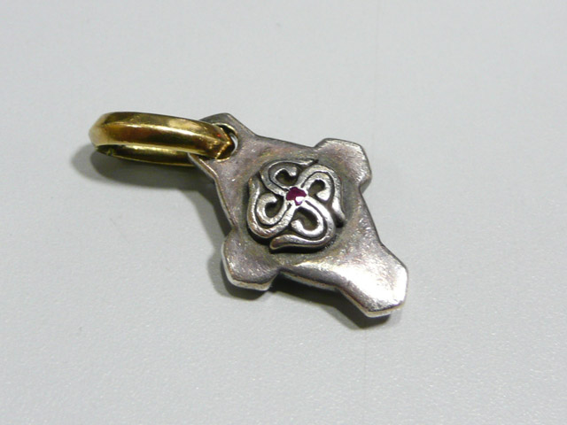 Shin's Sculpture Pendant Top : monoモノLife Shin's Sculpture Pendant Top : monoモノLife