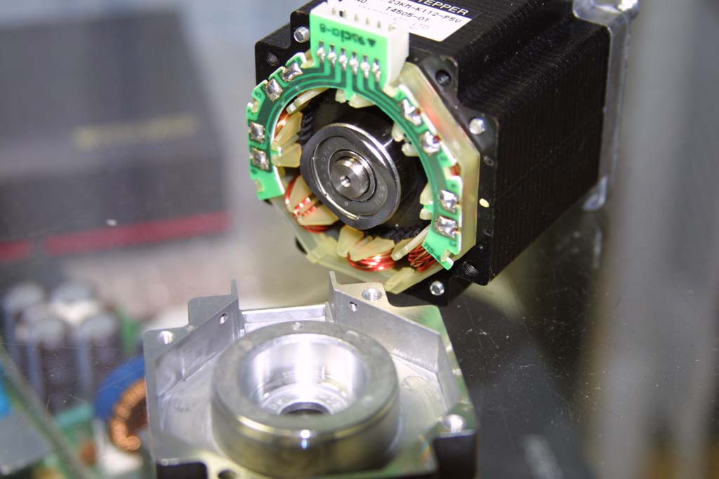 ステッピングモータ端子box Pic工作 ラジコン 完全自作cnc レーザー加工機に挑戦 ステッピングモータ端子box Pic工作 ラジコン 完全自作cnc レーザー加工機に挑戦