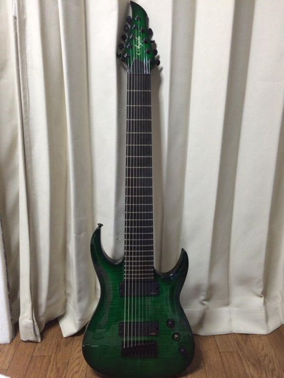 9弦ギター入手》 : アキラのMETAL MANIACS.
