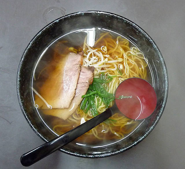 彡 明らかに合成っぽいひったくり犯で草 なんjワールド