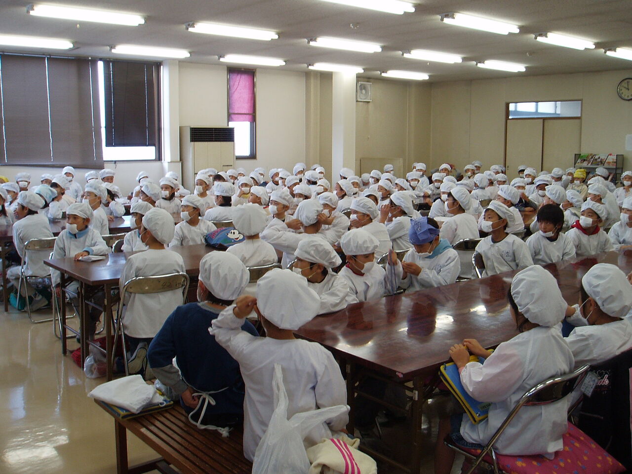 国内より 給食当番の 神画像 その1 リクエスト企画 丸太いずみの医療 フェチ 女装時々sm 国内より 給食当番の 神画像 その1 リクエスト企画 丸太いずみの医療 フェチ 女装時々sm
