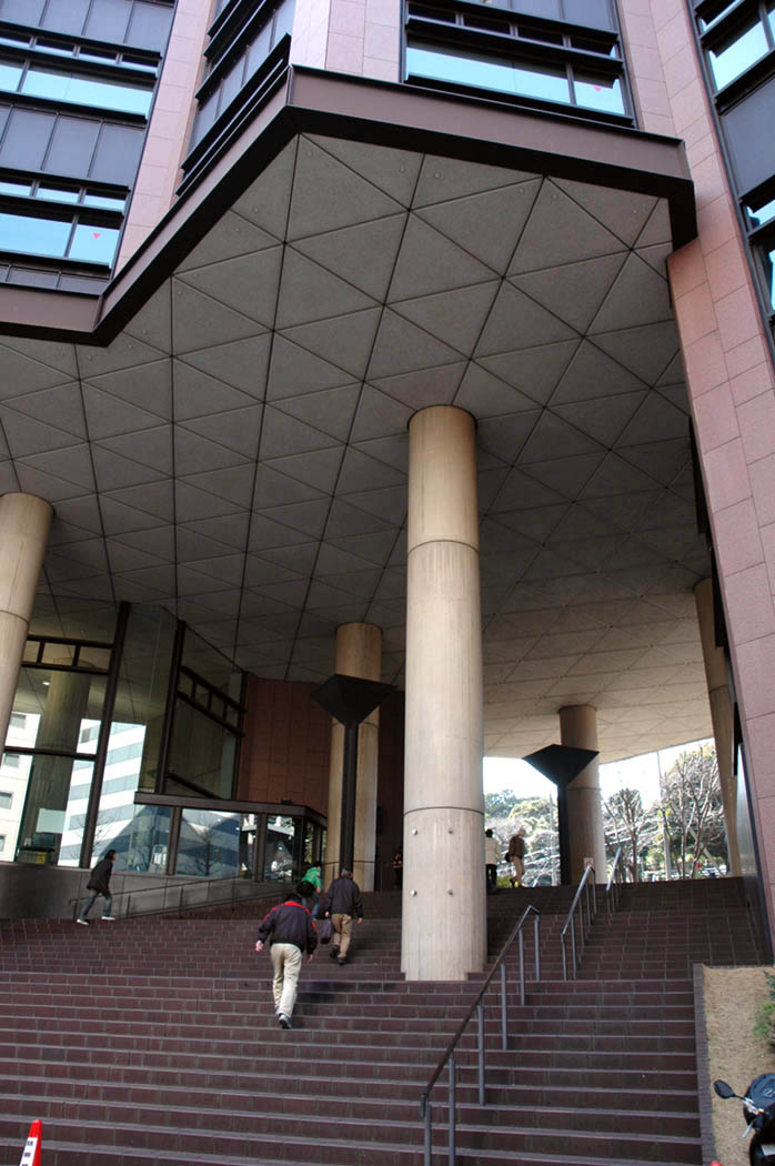 横浜市中央図書館 公共施設 デザイン