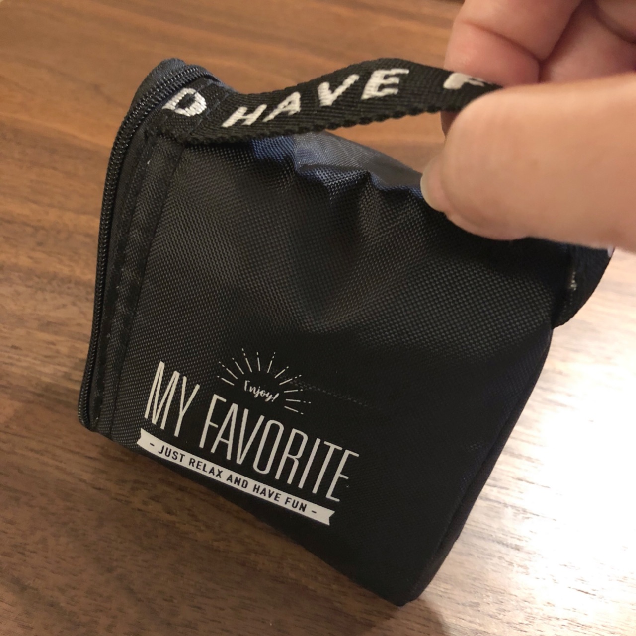 100均 モノトーンでシンプル ダイソーのおにぎりケースがおしゃれでナイス Irodori 心地よくて小さな暮らし Powered By ライブドアブログ