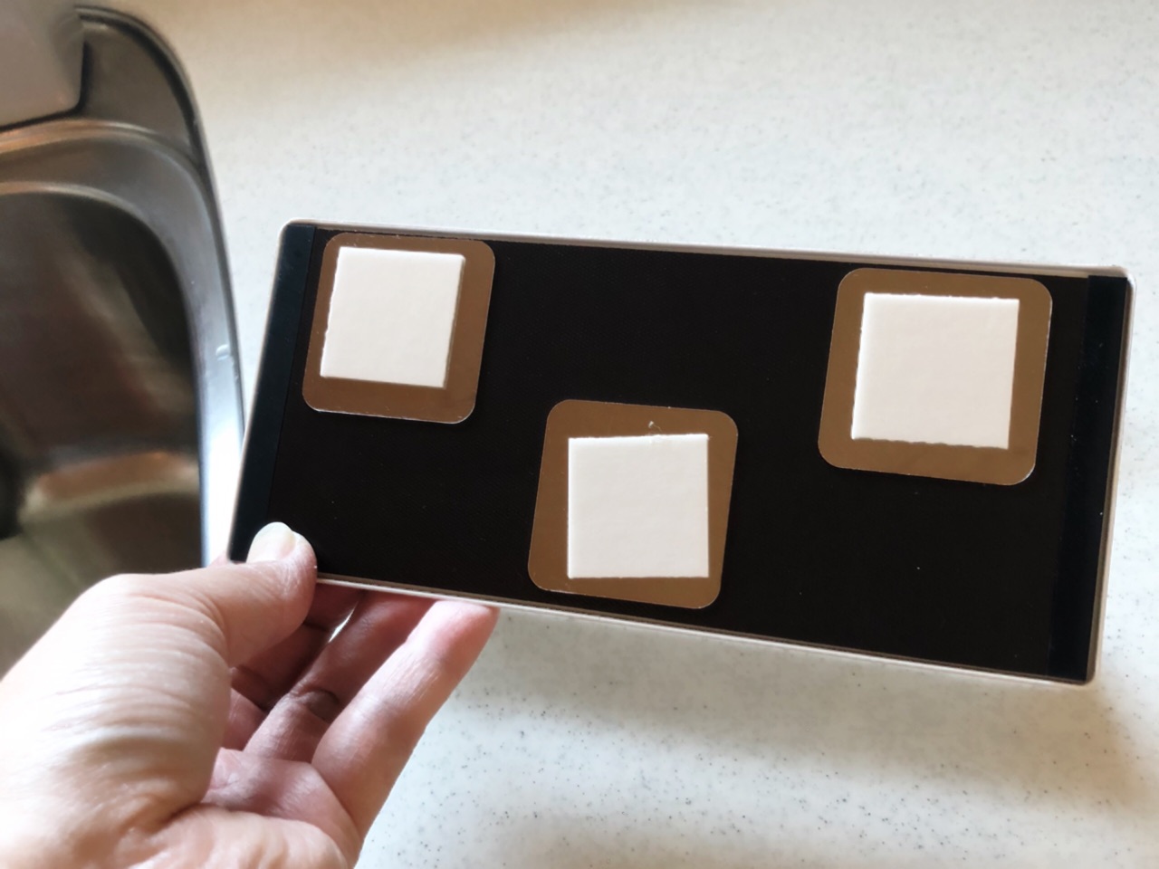 100均 やっぱり便利 ダイソーのステンレスプレートとtowerアイテムで浮かせ収納 Irodori 心地よくて小さな暮らし Powered By ライブドアブログ