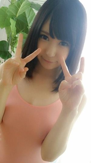 【清楚系ビッチ】この美少女がピンク色乳首でブルセラセクロスとか、そりゃ抜けますわwww