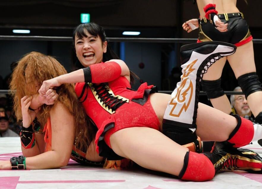 【脊山麻理子エロ画像２０枚】おっぱい丸見え女子プロレスデビューで脱ぎすぎるお尻女子アナウンサー厳選SP【永久保存版】