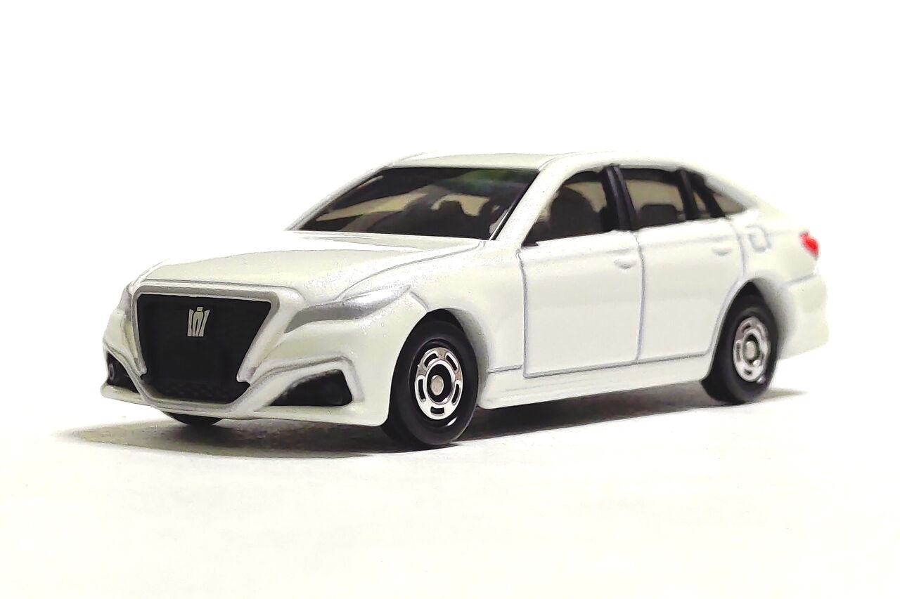 トミカ No.26 トヨタ クラウン : pumiの小さな車館