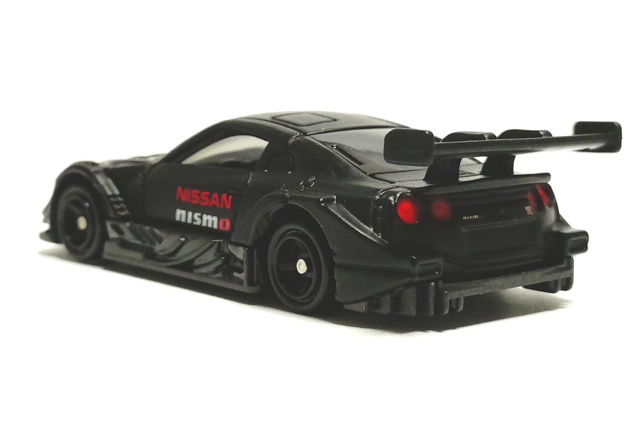 トミカ No.13 日産GT-R NISMO GT500 : pumiの小さな車館 トミカ No.13 日産GT-R NISMO GT500 : pumiの小さな車館