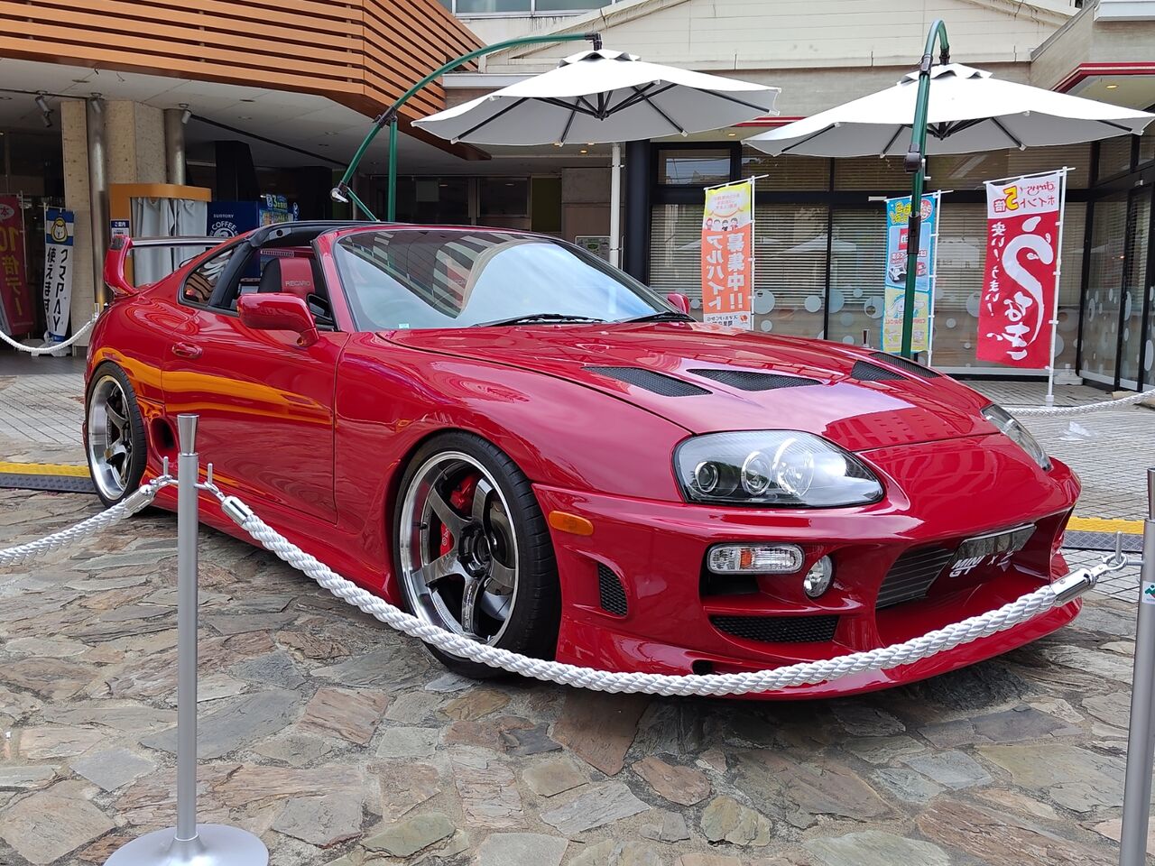 MINI GT 日産スカイラインGT-R(R32) VeilSide Combat C-Ⅰ Gold