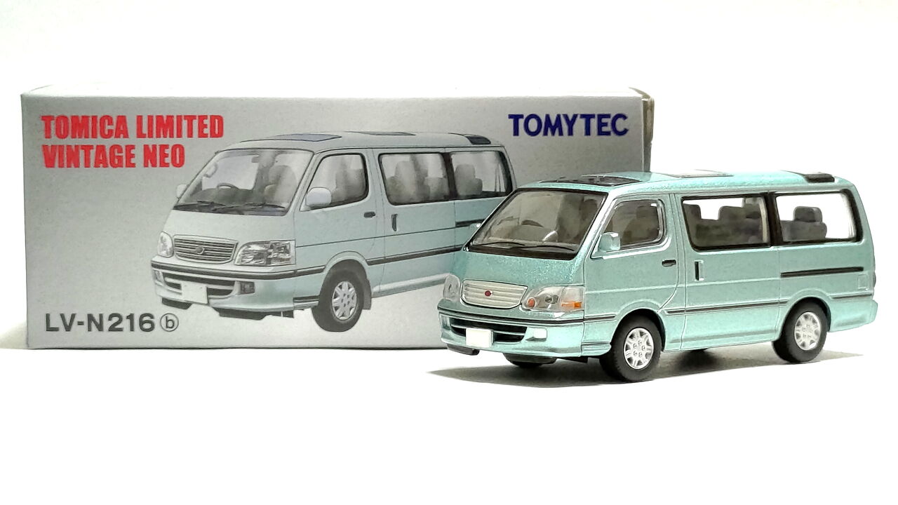 トミカリミテッド　トヨタ　ハイエース　改造 トミカリミテッド トヨタ ハイエース 改造