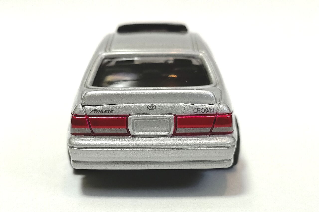 トミカ No 109 トヨタ クラウンアスリート Pumiの小さな車館