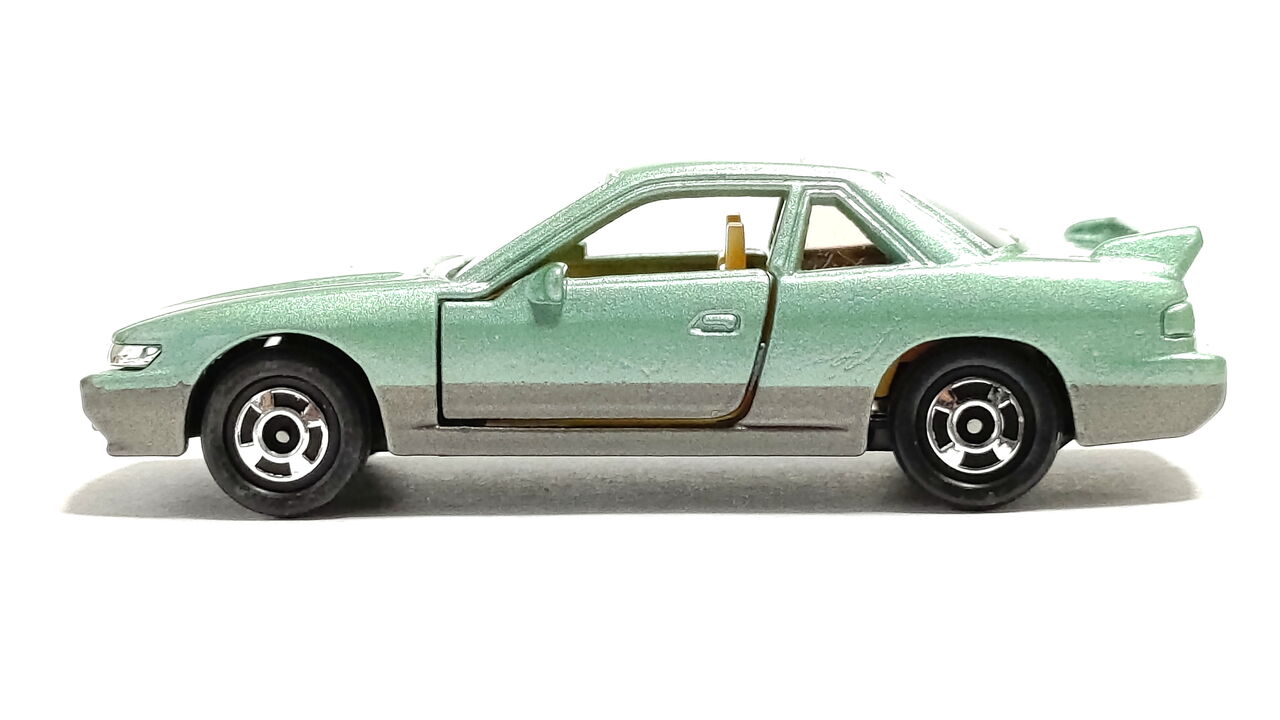 トミカ 日産シルビア No.6 1/61 トミカ 日産シルビア No.6 1/61 - メルカリ