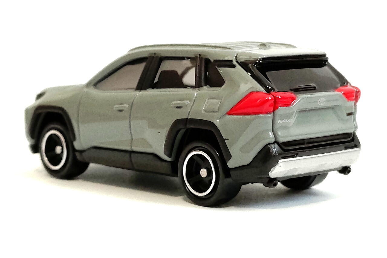 トミカ No 81 トヨタ Rav4 Pumiの小さな車館 トミカ No 81 トヨタ Rav4 Pumiの小さな車館
