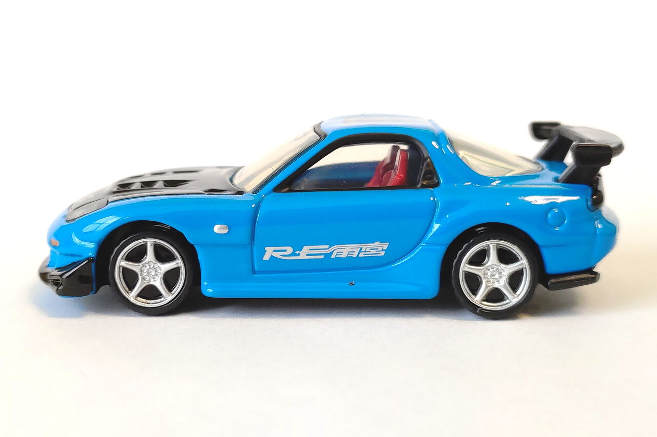 トミカプレミアム04 マツダRX-7 FD3S RE雨宮仕様 : pumiの小さな車館