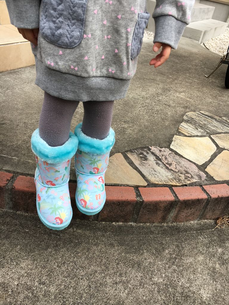 コストコ アリエルブーツ 南瓜マカロンの子連れでディズニー
