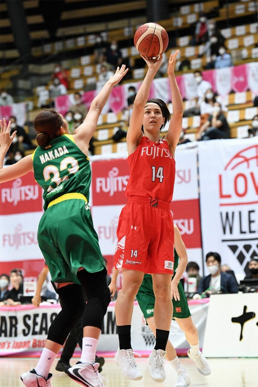 田中真美子　富士通　アクリルスタンド 田中真美子選手 アクリルスタンド - メルカリ