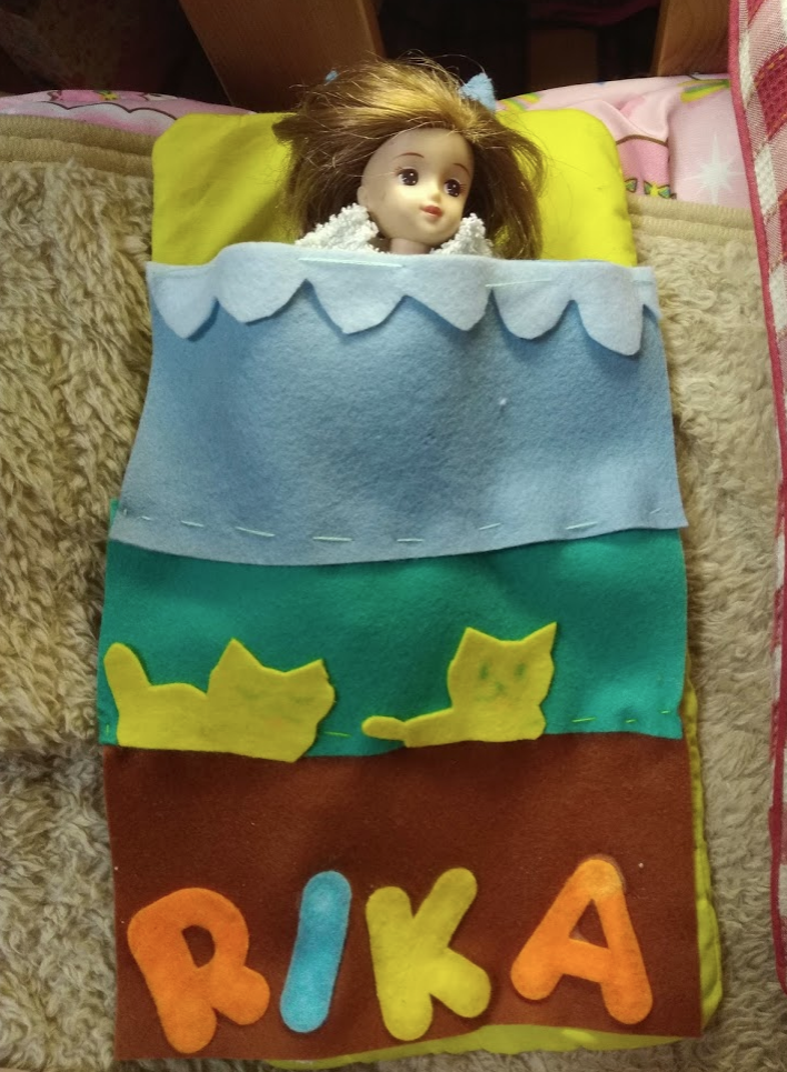 リカちゃんおやすみセットで一緒に寝る : クリママ！〜CreativeMama 