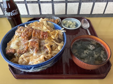 ★ナウリーダーの最後の砦である“なかみち食堂”DE…あの頃と変わらずいつだってモリモリなかつ丼with瓶コーラを10分ちょいちょいでオーバー・ザ・トップロープ★