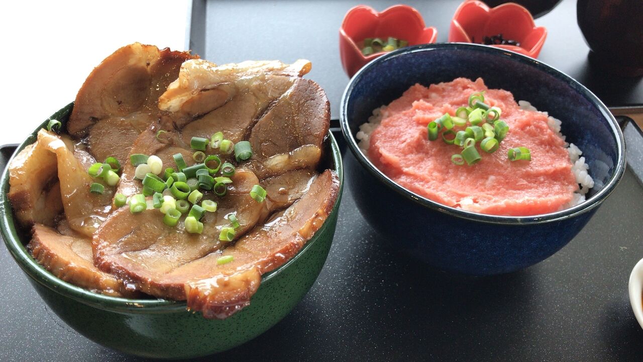 道の駅なないろななえのおニューなお店 甲de 辛抱たまらず海鮮 お肉のどんぶりをダブルでアレしちゃった日 ファッキンなオサーンのブログ