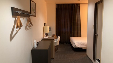 0716FFA4-FA5B-499B-91E7-5F9EB30F6BFD