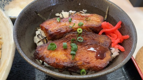 A4FAB80B-0715-455E-A448-E4B0508F0188