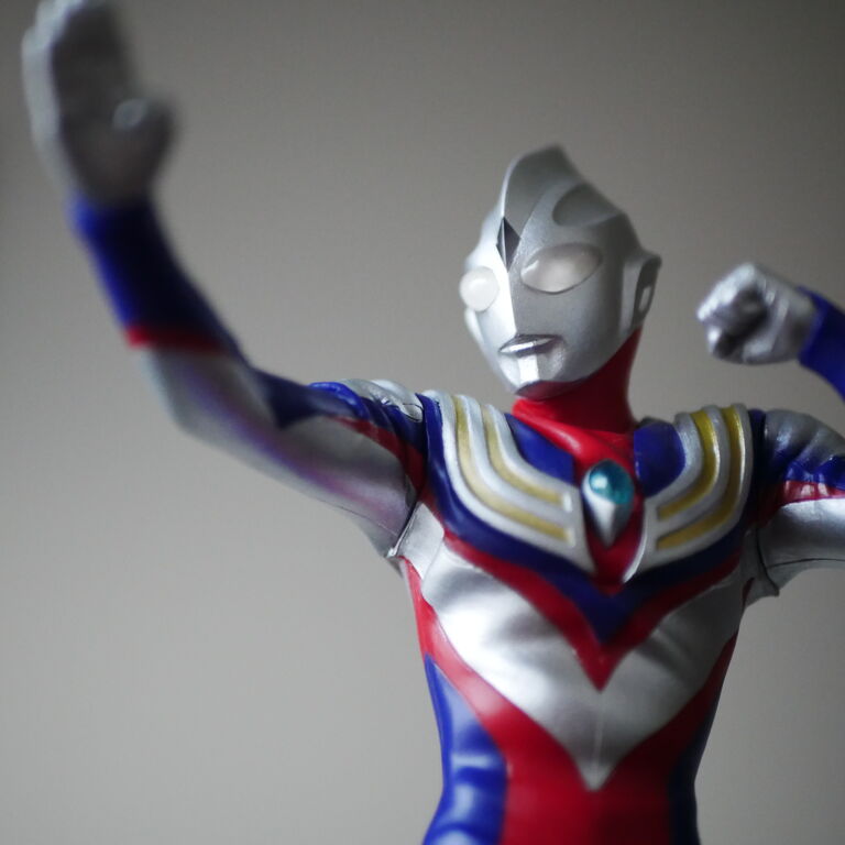 ウルトラマンガイア 英雄勇像 Night Color Editionフィギュア 英雄勇像