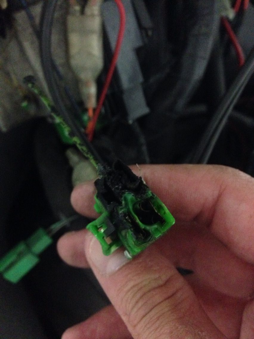 レギュレーターの交換 へ至る道半ば