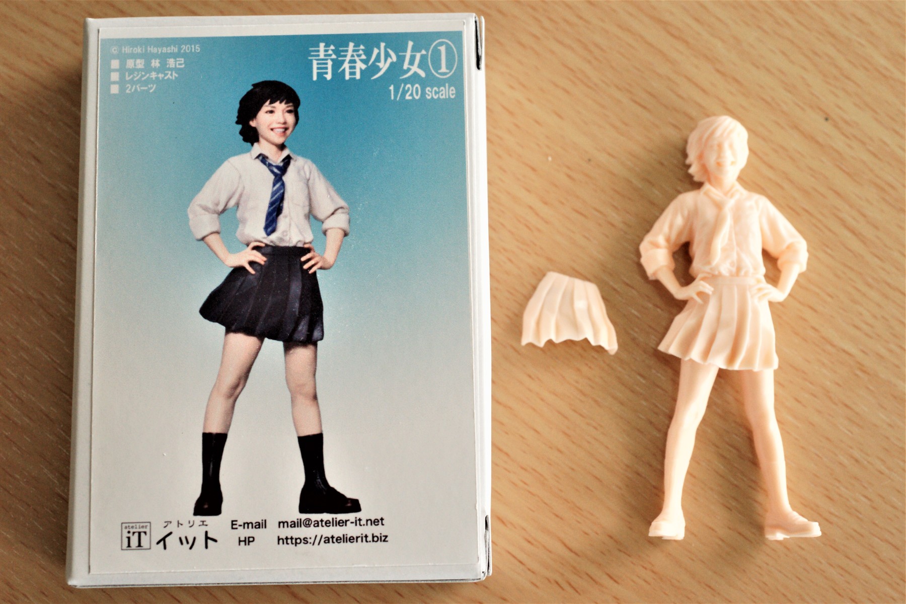女子高生フィギュア始めました オータクの世界 女子高生フィギュア始めました オータクの世界