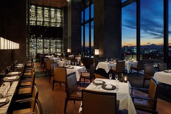 the-restaurant-by-aman