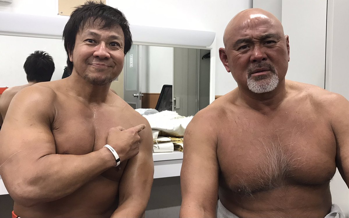 昨夜の試合後 武藤さんに写真をお願いしました コジ 写真 プロレス速報局 昨夜の試合後 武藤さんに写真をお願いしました コジ 写真 プロレス速報局