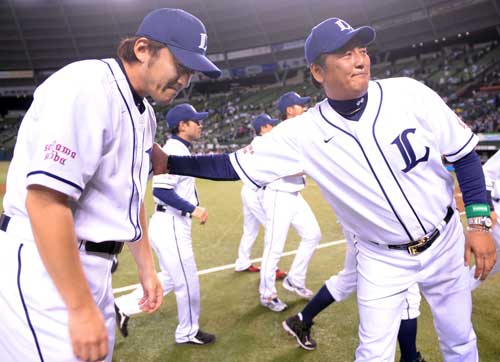 P2012060604000_isiipin-ns-big