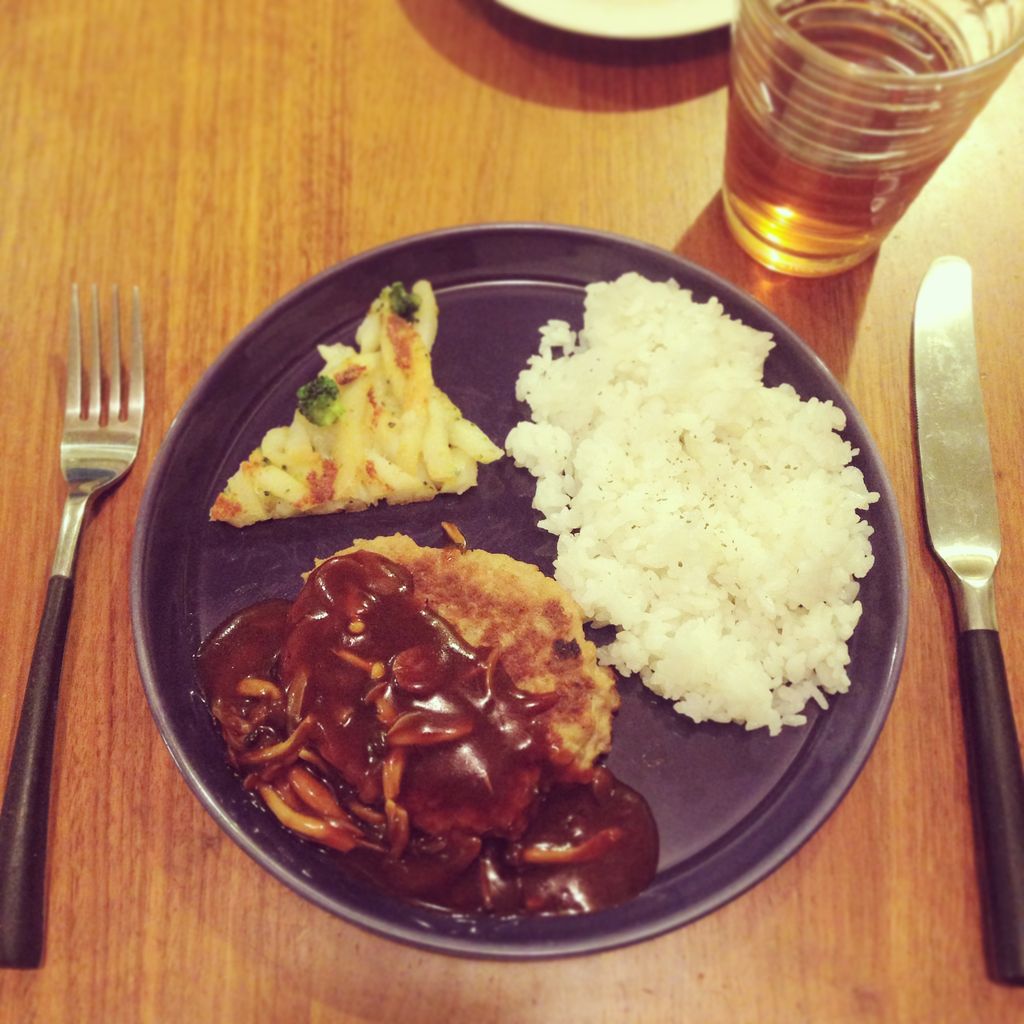 豆腐ハンバーグの晩ごはん 夫が成功するその日まで 節約がんばります