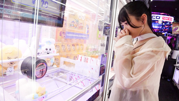 乳がデカ過ぎる水泳インスタラクターが凄まじい騎乗位で精子を搾りセックスって最高だな！ 8