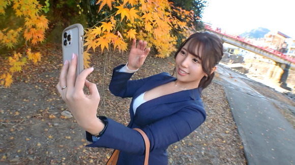爆乳をつかって保険の営業をしてる美人奥様と会社サボってセックス旅行って最高だな！ 8