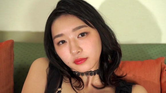 グラドル我妻ゆりかの柔らかそうなムチムチボディがたまらん件 20