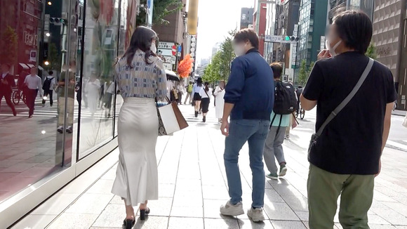 水泳インストラクターをやってる美人妻を他人棒で突きまくりセックスってええな！ 4