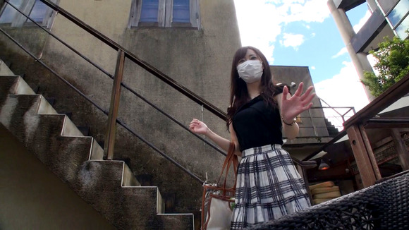 美乳で美尻な高学歴美女彩音とハメ潮セックスって最高だな！ 2